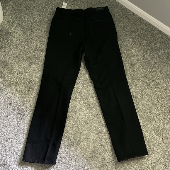 Express - Picture 11 of 11